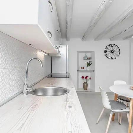 Appartement Dioniz *