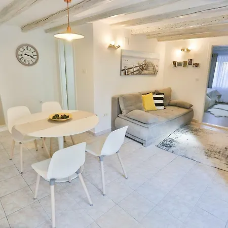 Dioniz Apartment Split